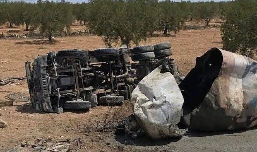 مأساة في عين سنور:  وفاة سائق شاحنة إثر حادث مرور متبوع بحريق بالمشروحة ​