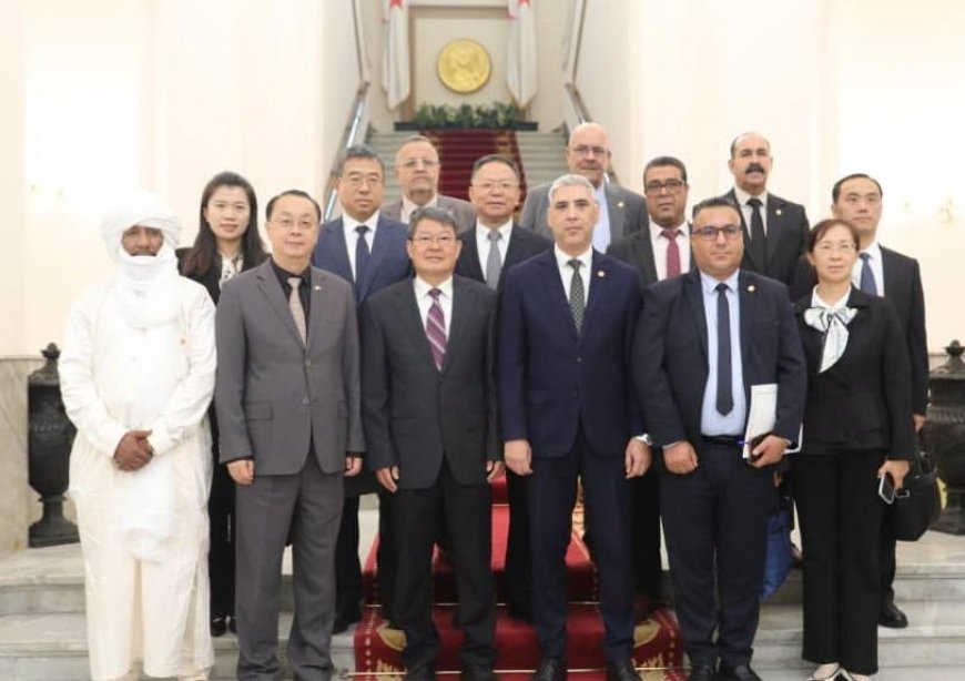 الجزائر والصين تبحثان توسيع الشراكة في الذكاء الاصطناعي